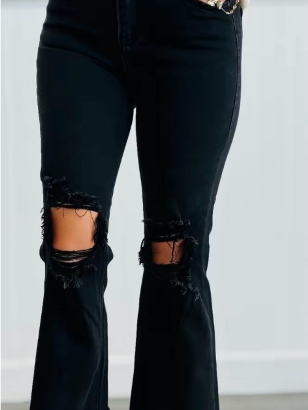 Risen Black Distressed Jeans